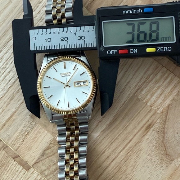 Seiko Presidential Vintage Men’s Watch Two-Tone Bracelet Case Stainless Dial - Picture 13 of 14